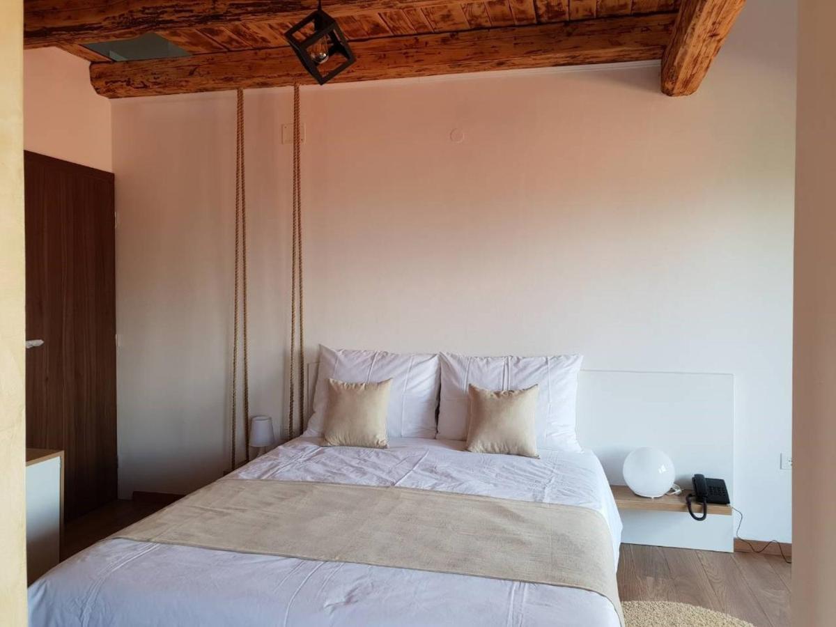Hotel Natura Vilanija Zimmer foto