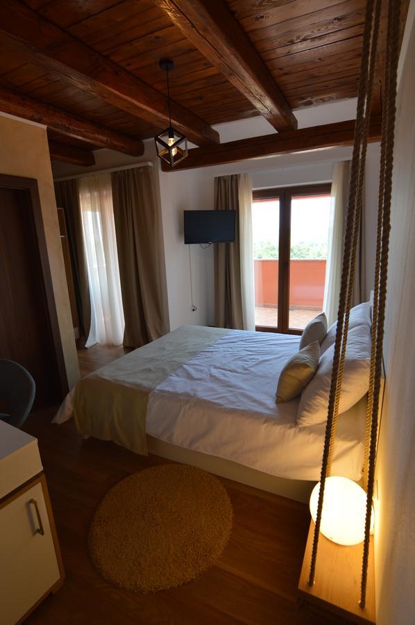 Hotel Natura Vilanija Exterior foto